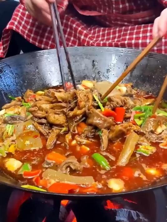 优质食材铸牛杂汤品质,营养多可滋补,风味独特,便捷生活之选