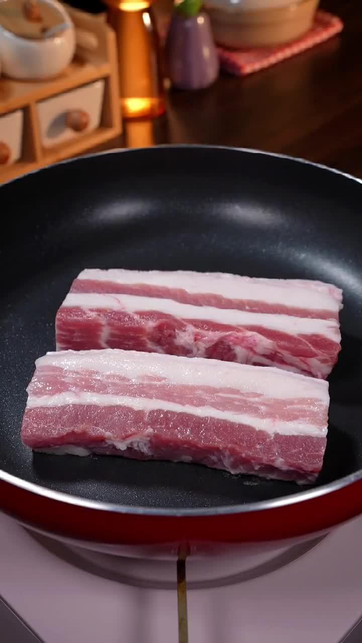 想吃红烧肉了,你像我这样做,肥而不腻软烂入味,关键做法还很简单!红烧肉家常菜下饭