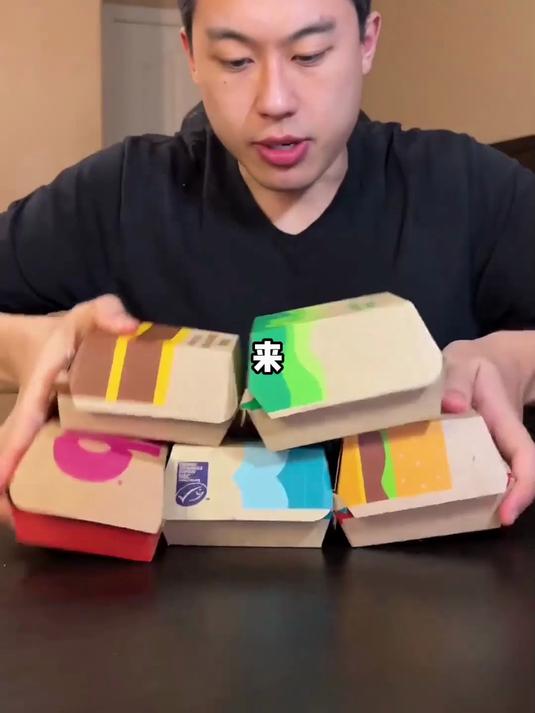 今儿来测评美国麦当劳菜单上所有的汉堡！