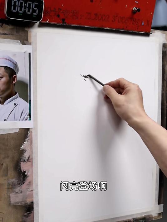 速写式素描的氛围感，难道藏在帽子的虚实节奏里？ 老考生一小时素描头像 -以笔为妆虚实为韵