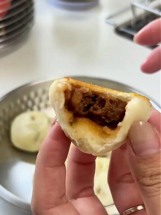 自由肉肉山林黑猪肉小孩包子小笼包速冻鲜肉儿童早餐半成品500g/袋共20只