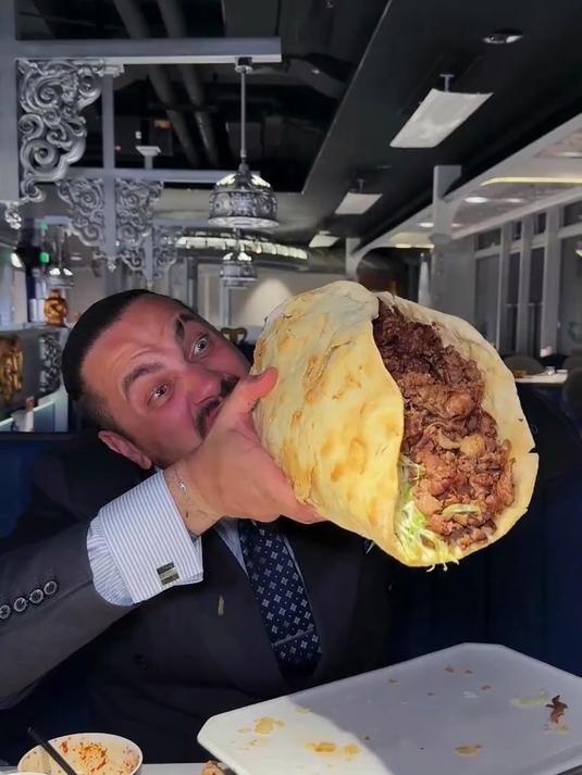 秋日挑战出内蒙美食~家人们!怎么没人告诉我内蒙的菜量这么大!