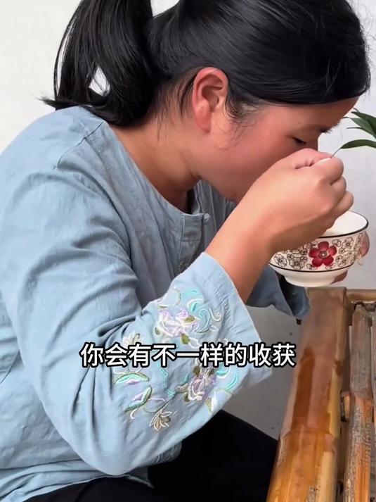 鸡没有牙齿是怎么吃下坚硬的东西的?今天带你揭秘一下!