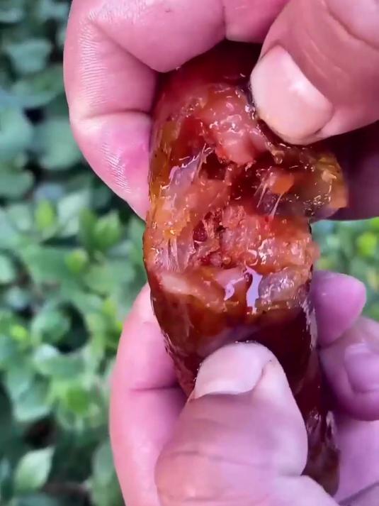 空口吃也香！川味麻辣香肠油润不腻，香辣直击味蕾