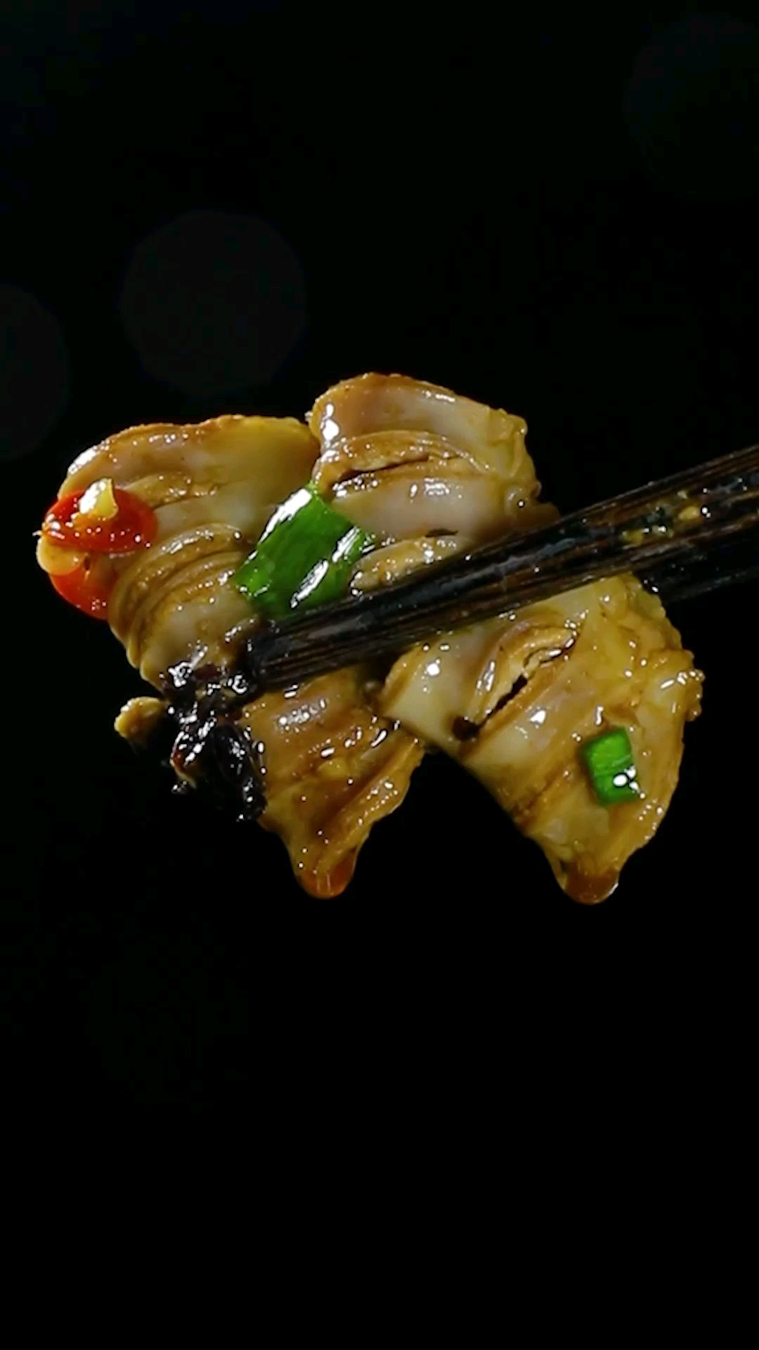 去过香港和广东的人都吃过那里特有的粉肠,会感觉这种食品特别美味,广东粉肠