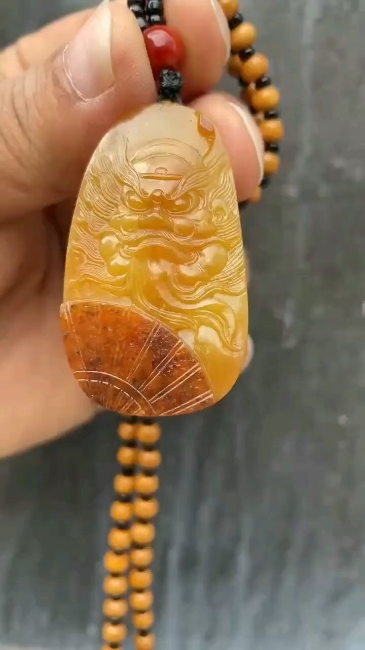 老熟料新疆和田玉籽料满沁手工艺制作『天官赐福』