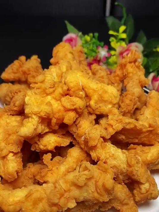 炸鸡柳的做法，一块鸡胸肉做一大盘