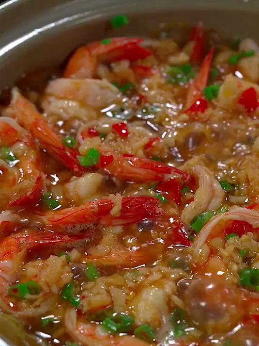 蒜蓉粉丝虾煲是我家孩子经常点名的一道菜