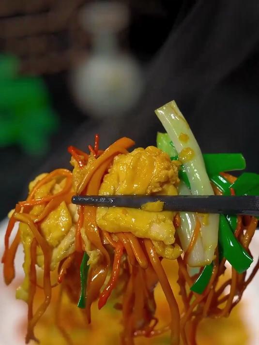 冬瓜海带汤加它,鲜味儿升级,清淡又好喝