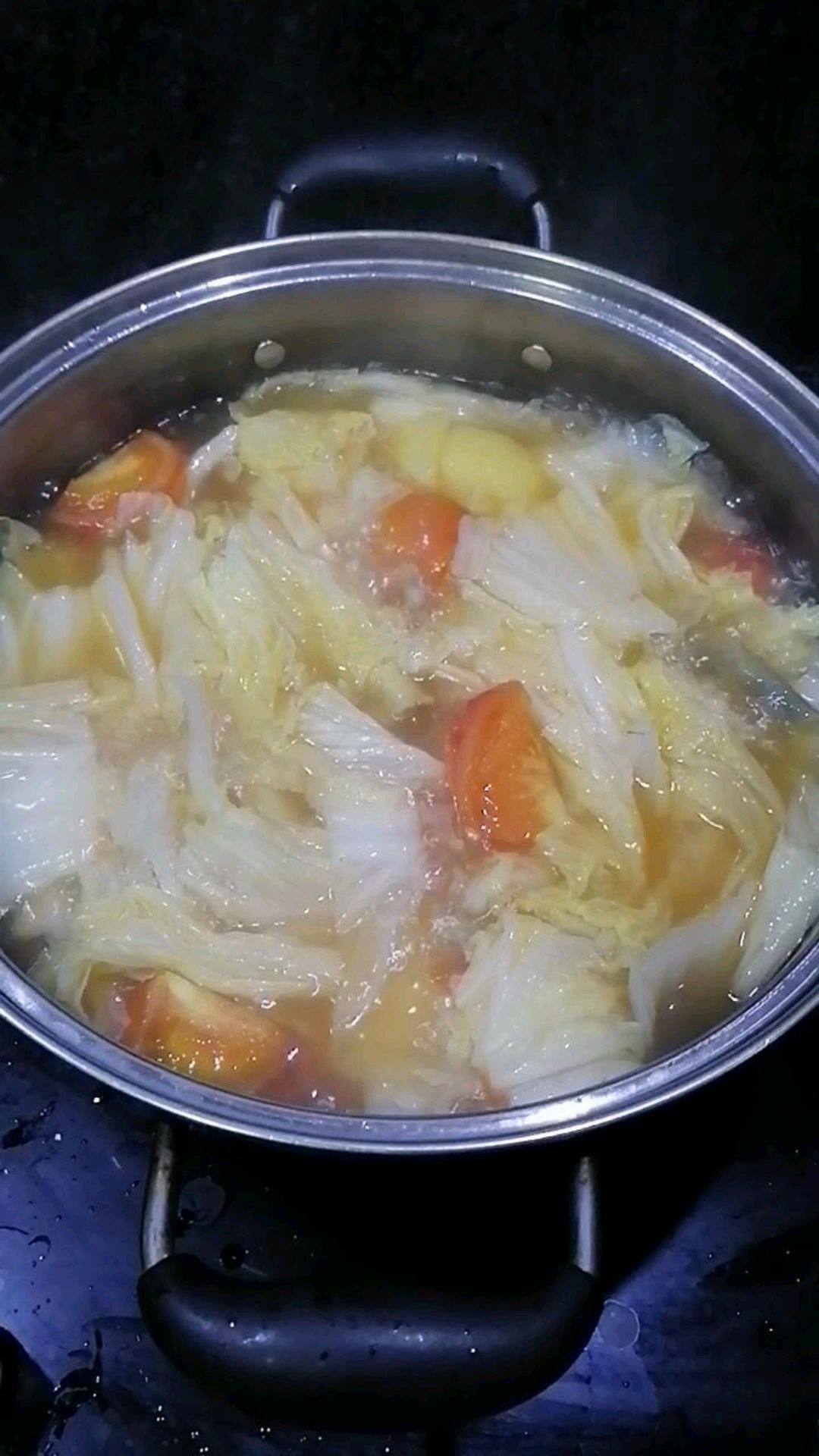 大白菜西红柿土豆汤清淡又减脂