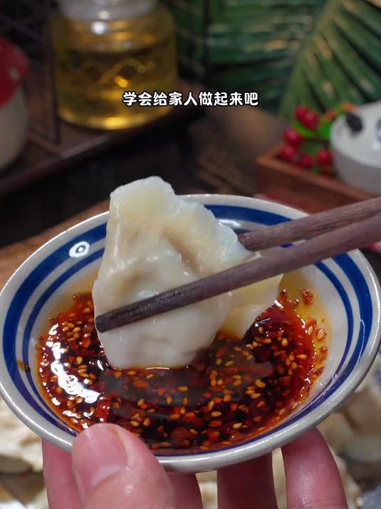 嘎嘎好吃的酸菜鸡蛋素饺子，真真的比肉馅儿还好吃