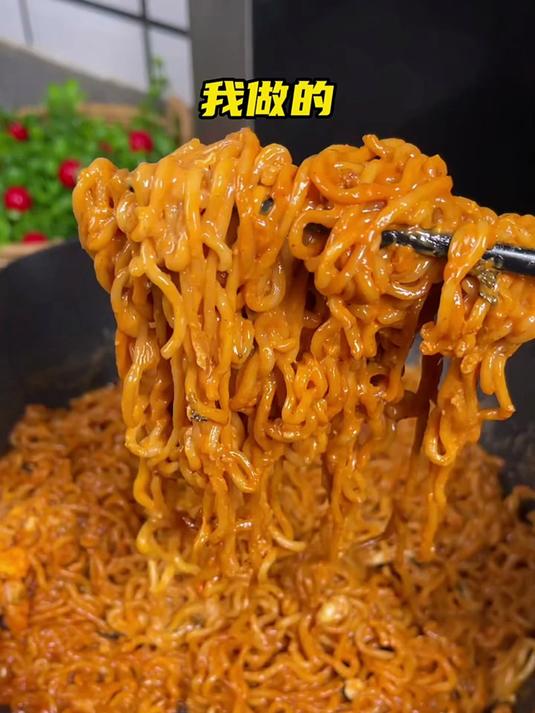 这个火鸡面的神仙吃法 你一定要去试试 香香辣辣的也太过瘾了