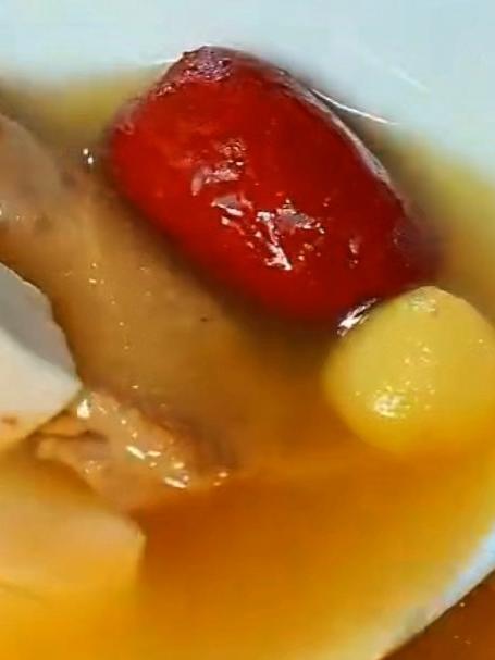 夏天可以给孩子做这个鸽子汤