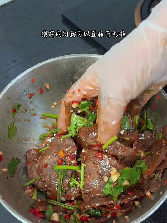 我家逢年过节就会做这个卤牛肉