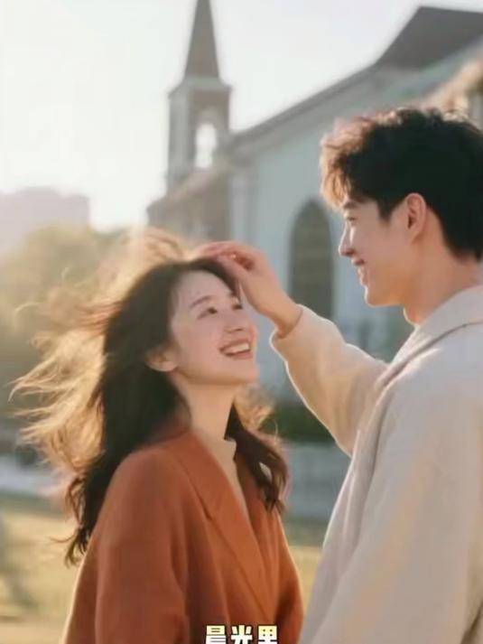 长沙情侣网红游:橘子洲头同拍青年毛泽东雕像,五一广场共喝奶茶