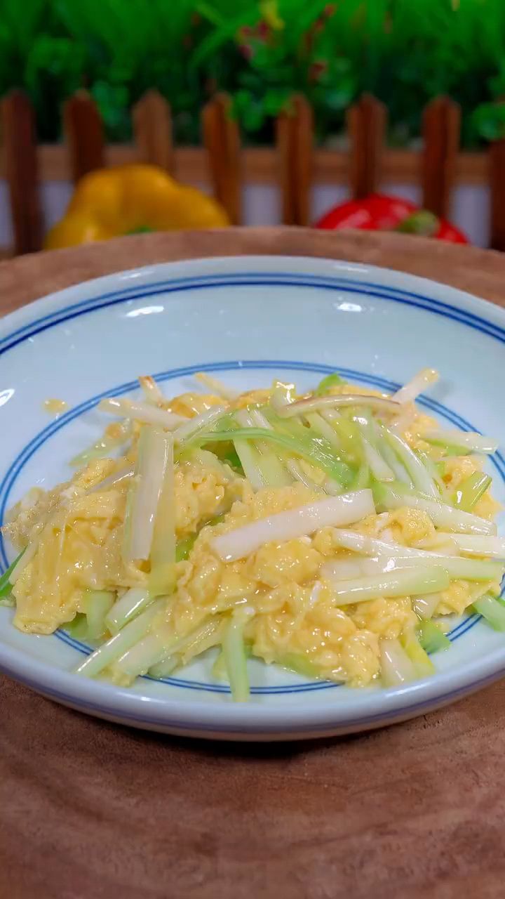 韭菜黄炒鸡蛋