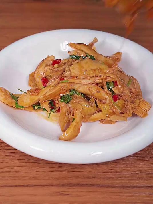 柠檬手撕鸡的做法