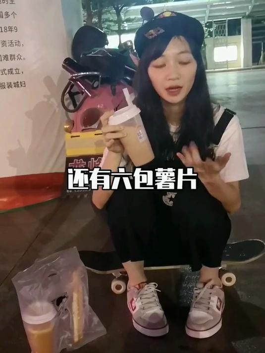 一杯奶茶的热量等于五杯可乐还有六包薯片,你知道吗