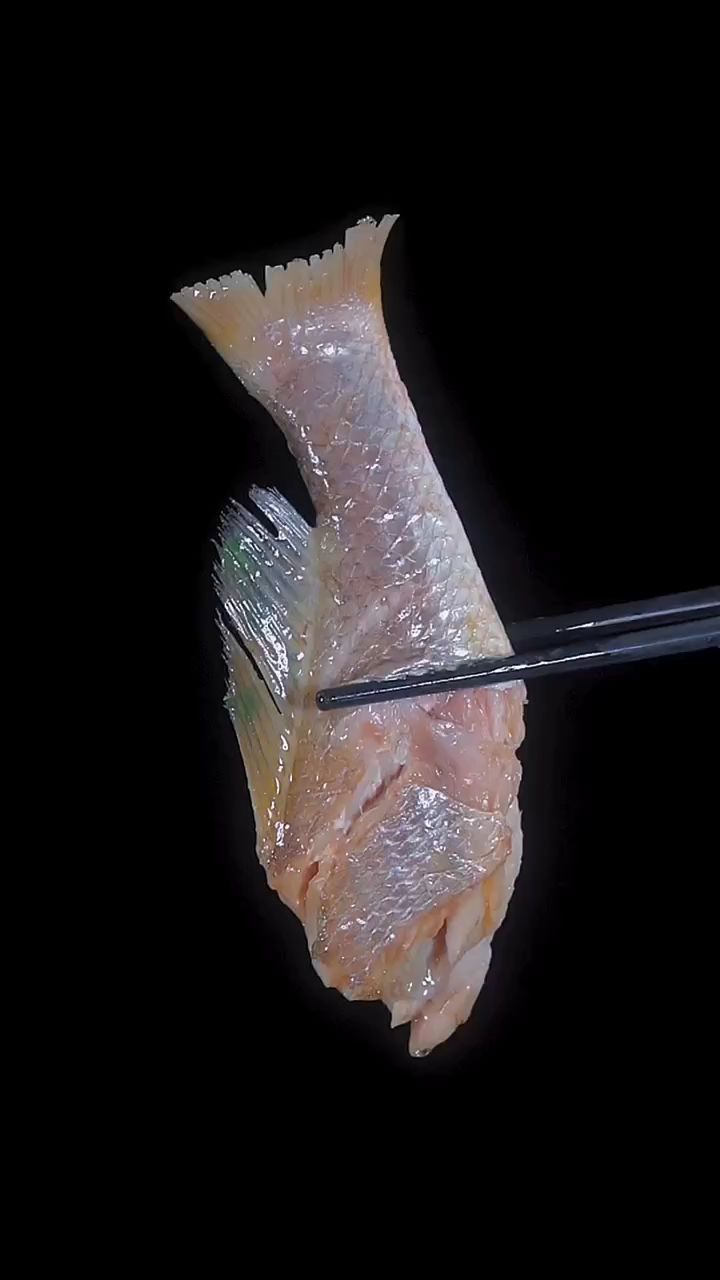 清蒸黄鱼的正确做法,肉质细腻,鲜嫩好吃