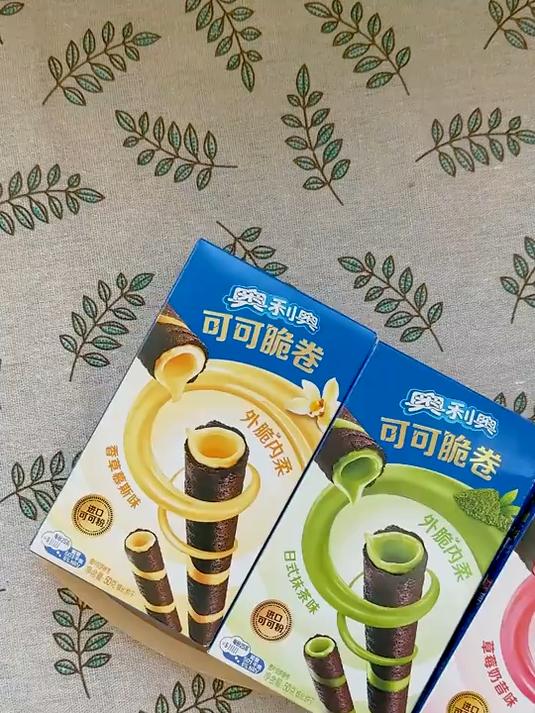 奥利奥全新可可系列产品,酥脆的蛋卷外皮,外脆内柔,好吃不腻