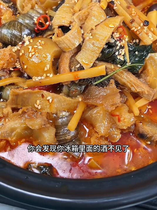 给大家看看我做的柳州特色江湖菜螺蛳牛杂有多香