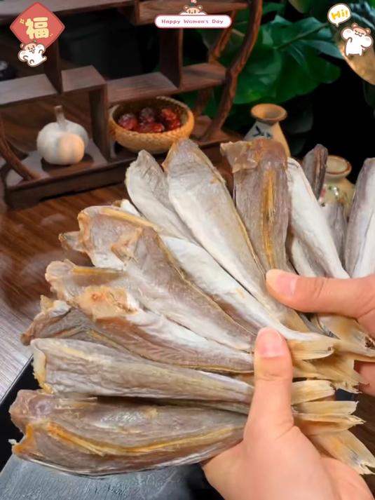 这个红娘鱼干太好吃啦肉质鲜嫩鱼香味浓郁！
