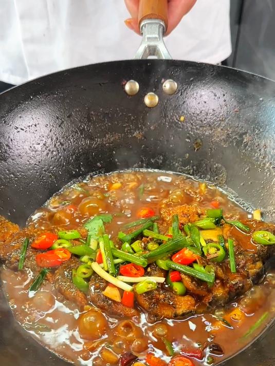 老婆说想吃我做的红烧罗非鱼了今天安排