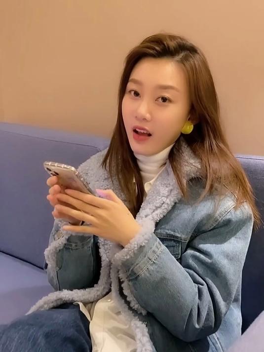 估摸着这次之后他不敢再找我说玩什么游戏了