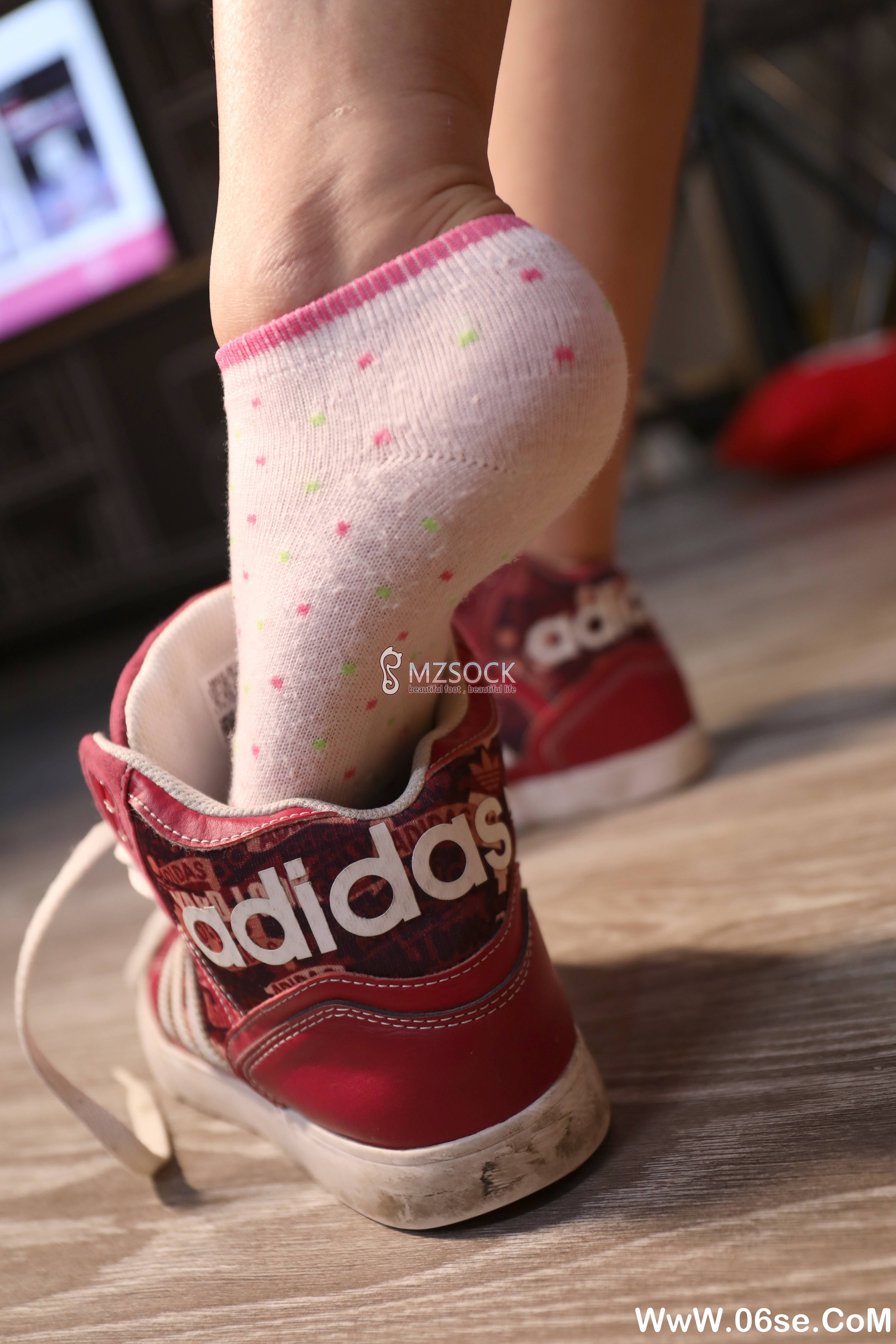 图片[49]-[MZSOCK]爱美足 NO.067 悦悦[76P326M]-六色网