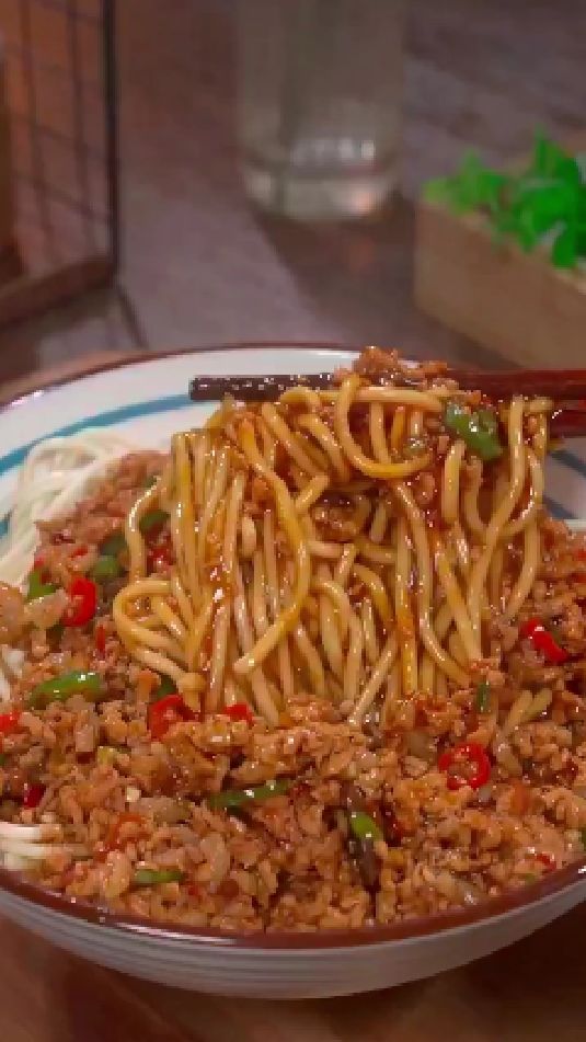 肉沫拌面的做法