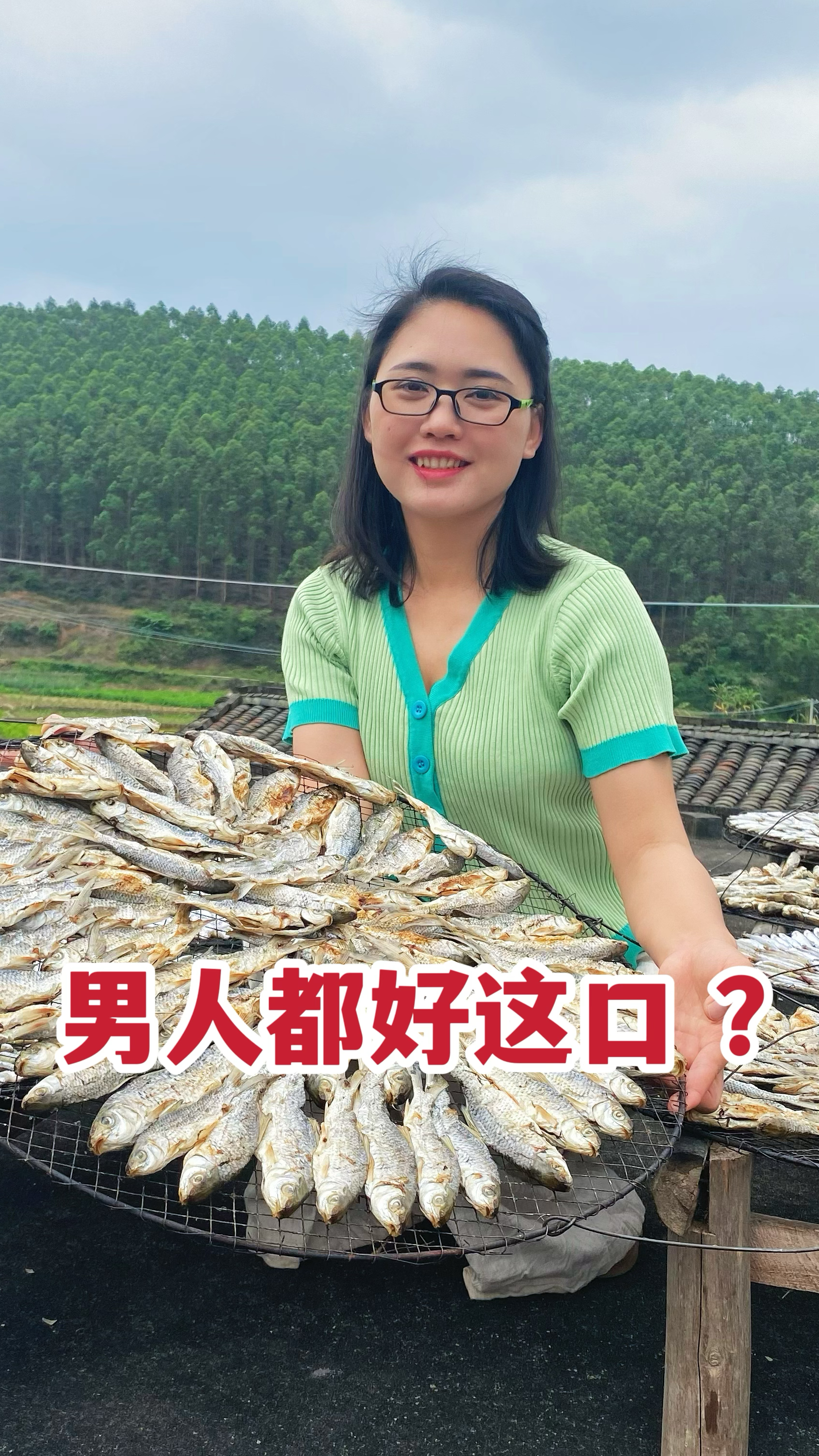 2分钟做一道小鱼仔,听说男人都好这一口?