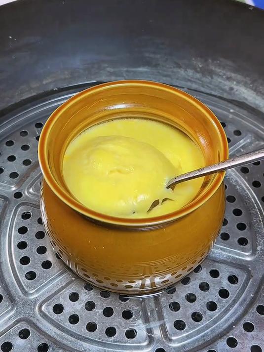 家里有孩子的,早餐你就做这个牛奶蒸蛋