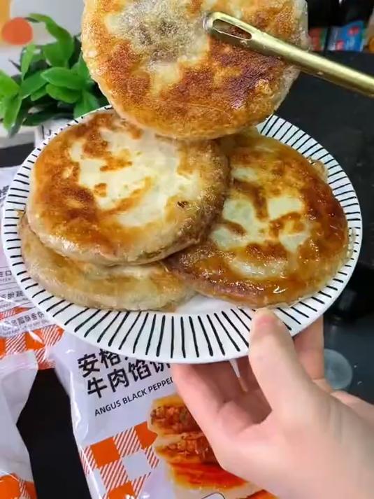 家庭聚餐必备!黑椒牛肉馅饼如何征服全家味蕾?