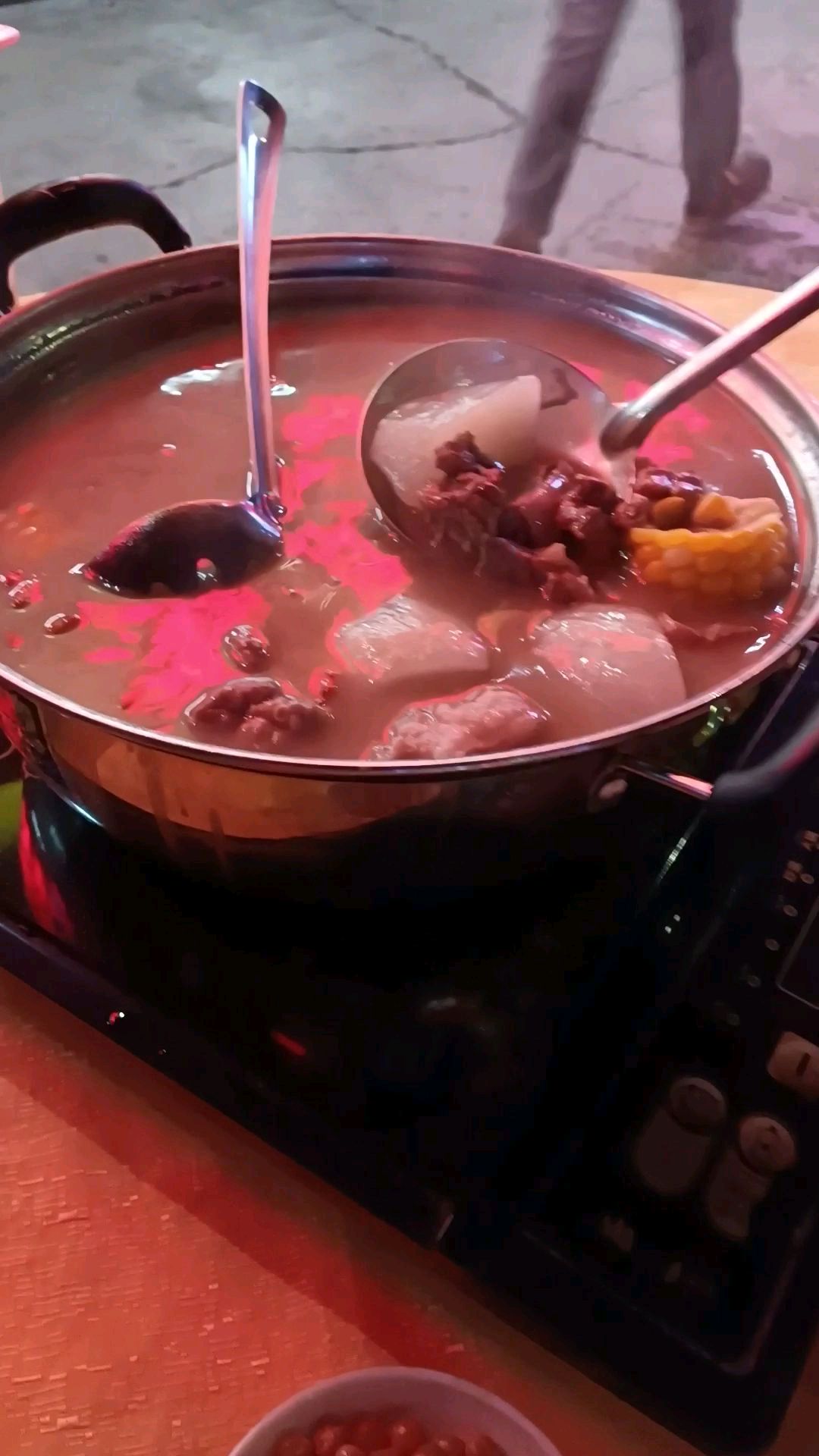 深圳雷州羊肉火锅。不要太好吃哦