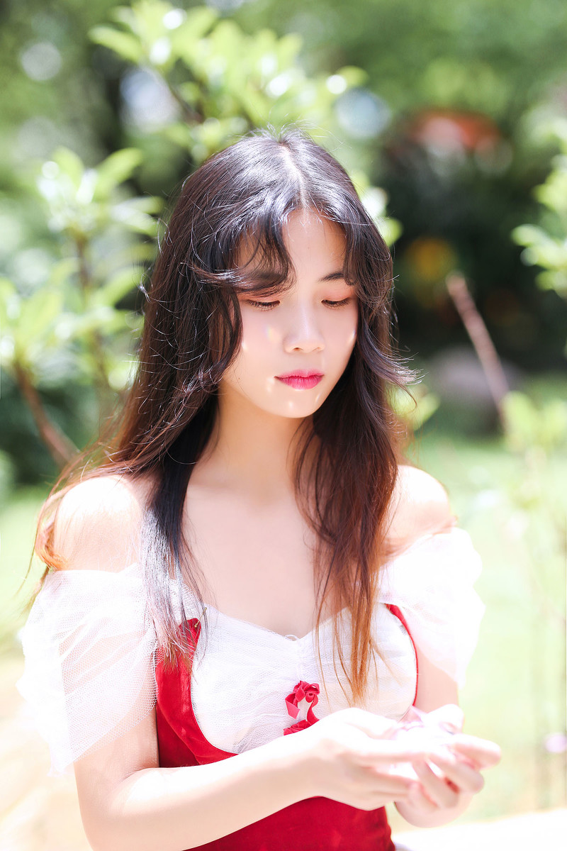 图片[2]-少女的你-六色网