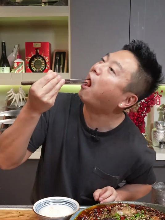 世界上最幸运的鱼,月亮鱼。海洋中唯一的温血鱼尝尝鱼眼和鱼肚!