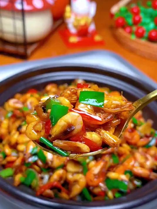 辣椒炒小河虾的做法，炒出来又香又辣