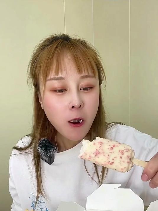 便利店一上新 我赶紧冲 只是这五块钱消失的真是猝不及防