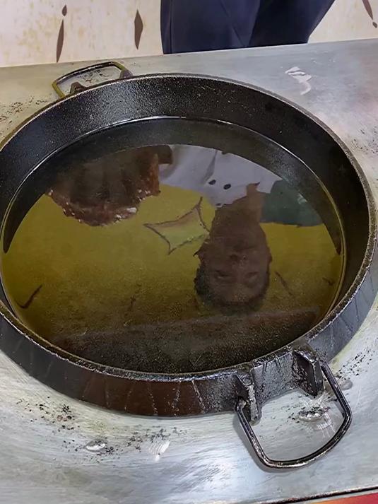 铁板鸡架,可铁板烙,可油炸,你喜欢吃哪种?