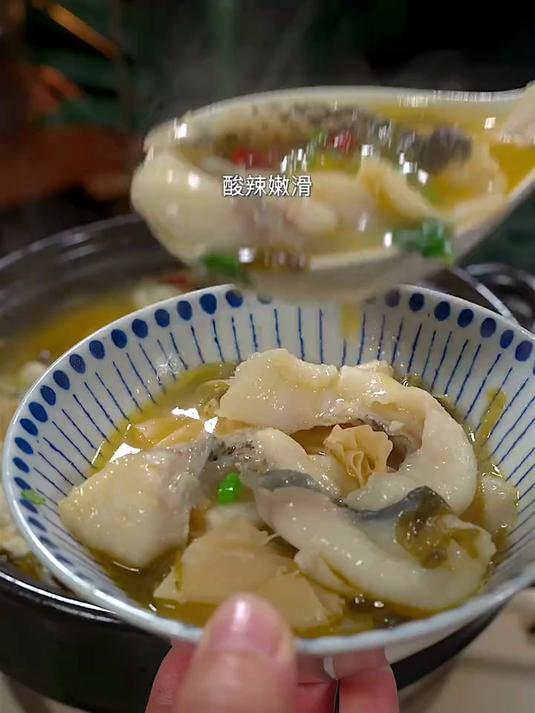 用煮泡面的时间,就能做出一锅饭店卖98的酸菜鱼