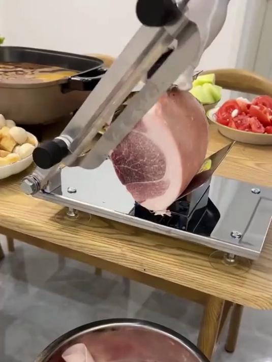 家用冻肉切片机,手动操作简单,切片均匀,美味随时享用