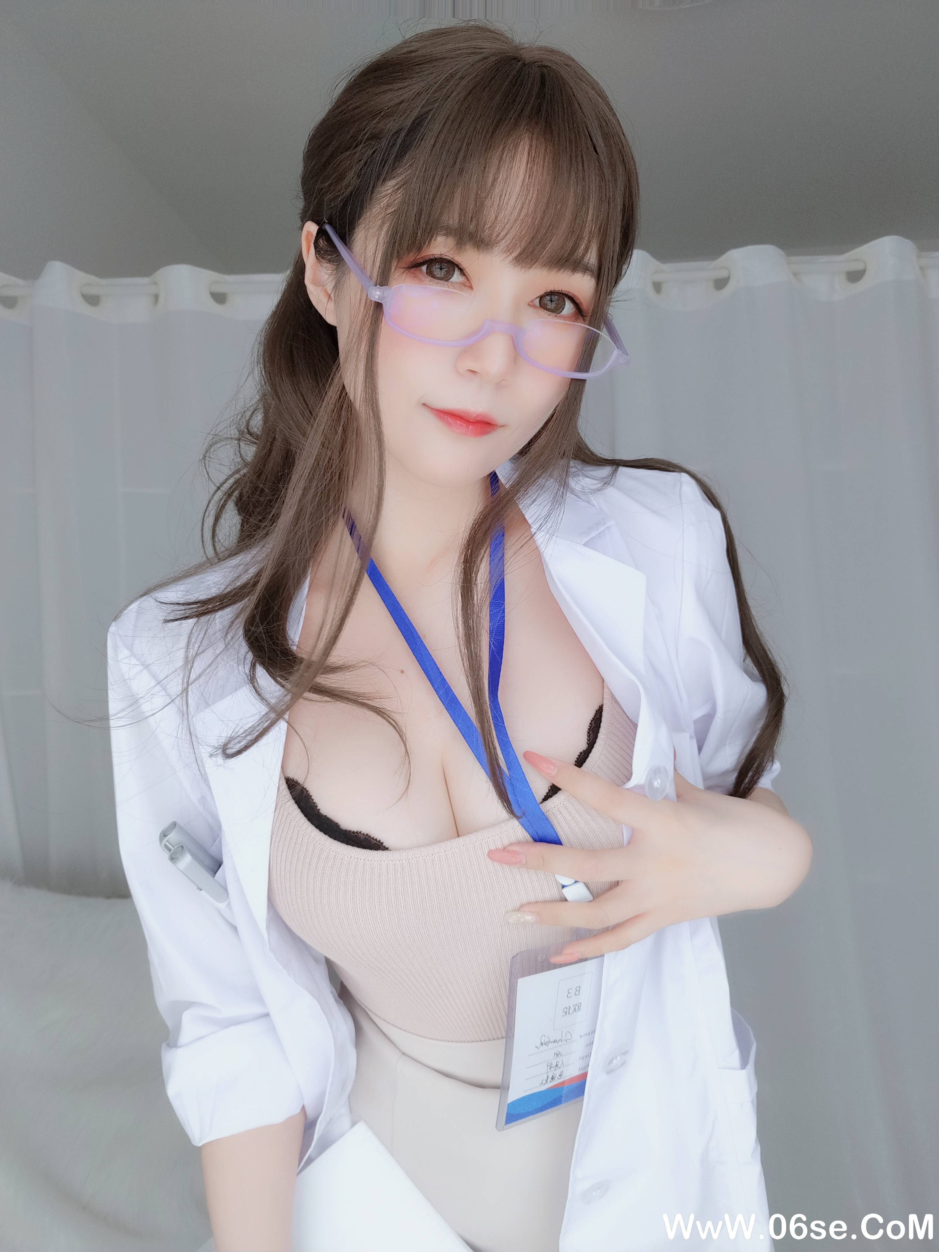 图片[47]-Coser小姐姐白银 NO.060 – 私人医生[159P+6V1.03G]-六色网