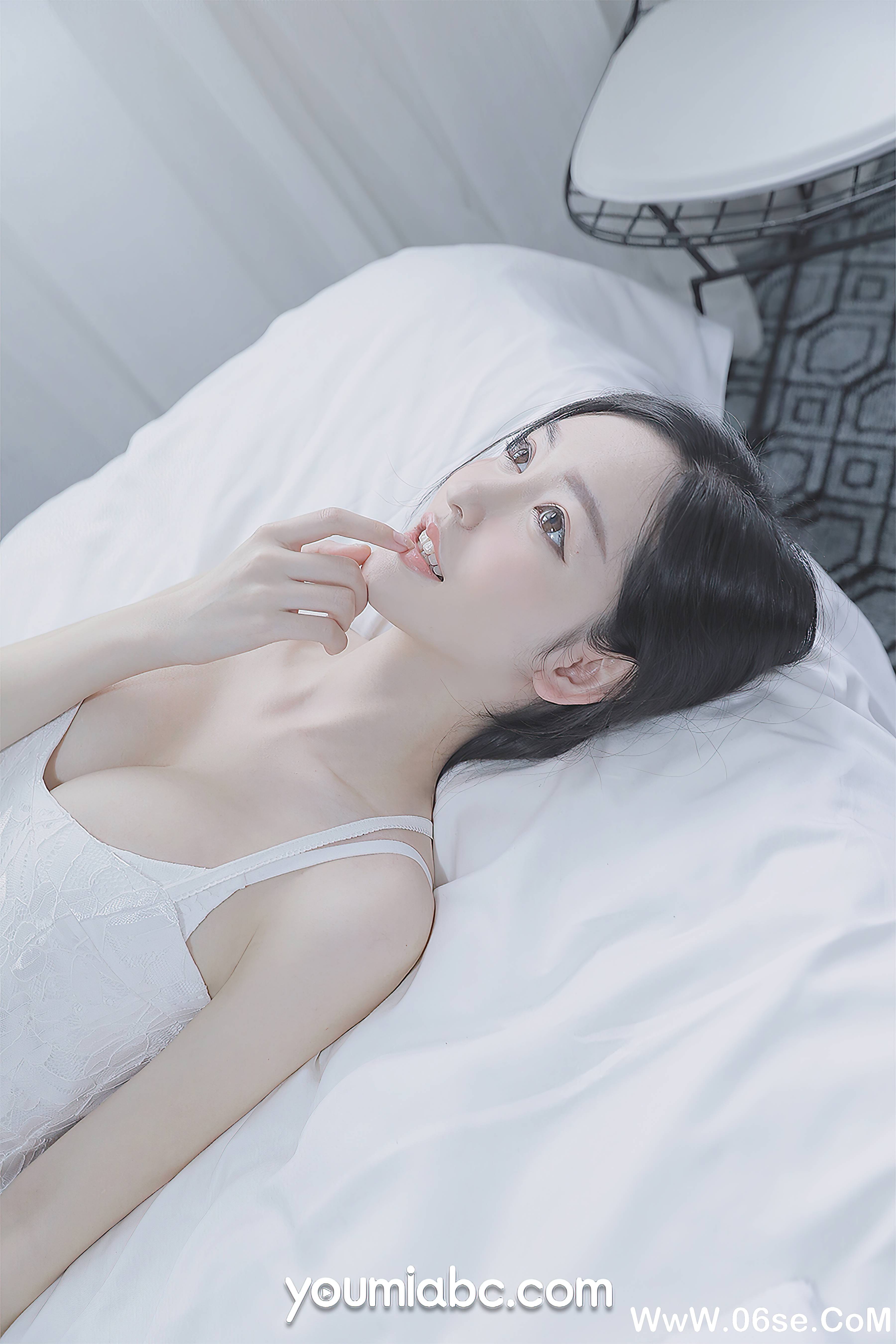 图片[24]-[YouMi尤蜜] 2021.04.22 白裙少女 沈梦瑶[23+1P398M]-六色网