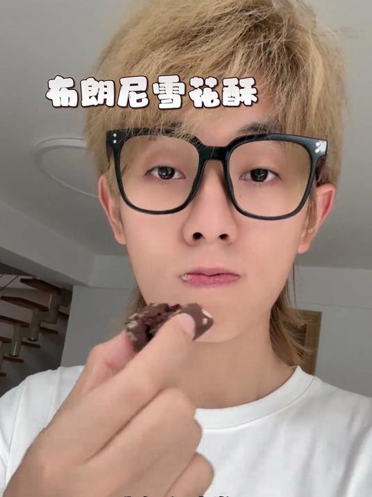 30岁老男人开甜品店的一天～布朗尼雪花酥!真的很适合冬天吃