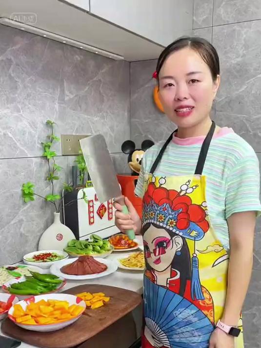 多层放菜盘的架子,一层一碟菜,解决菜品相摞问题,实用推荐