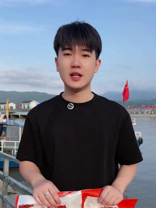 碳烤虾干太绝了！焦香裹着虾鲜越嚼越上头