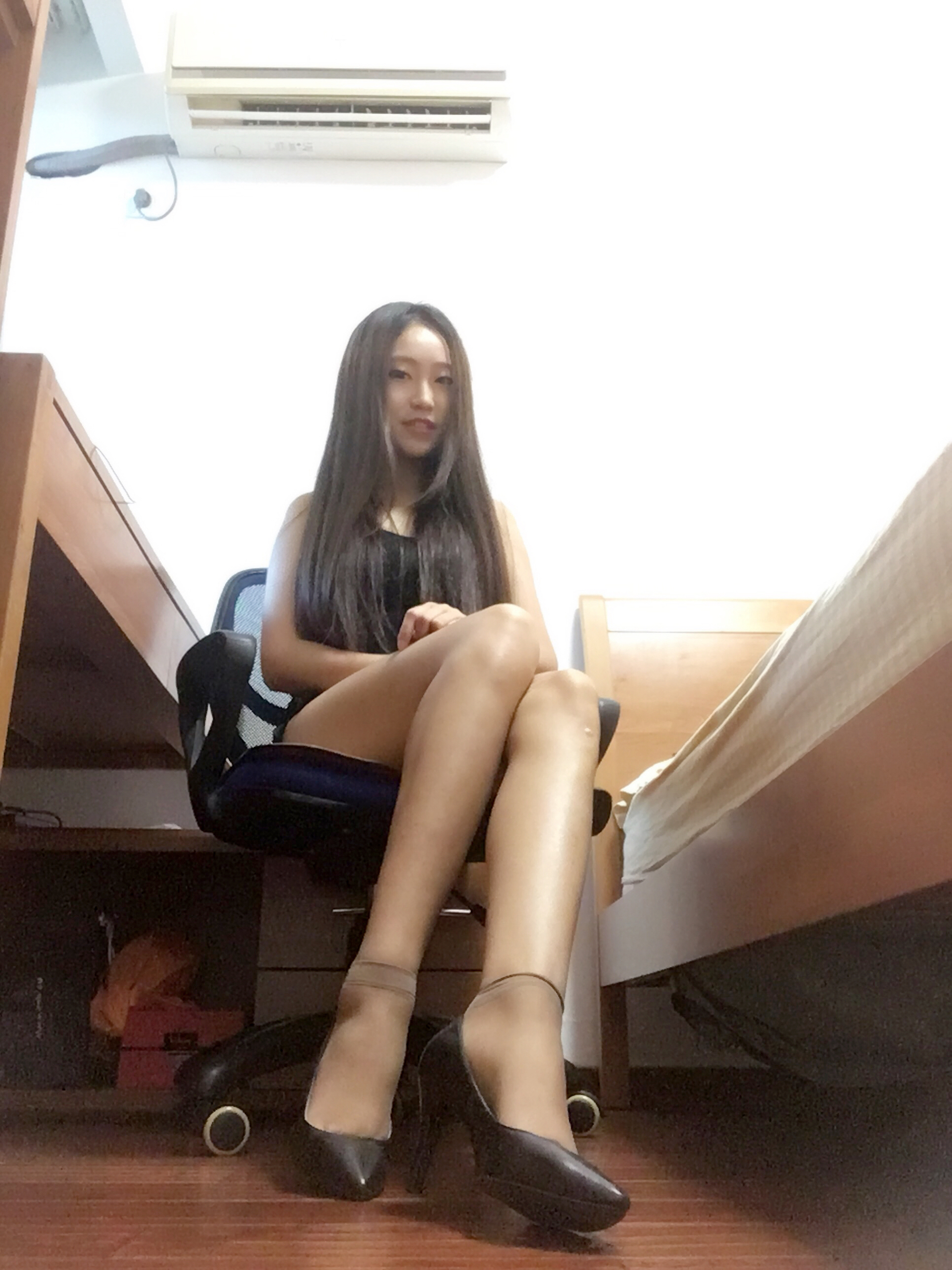 图片[24]-学妹校园寝室短丝系列010期 曾雨柔[96P290M]-六色网