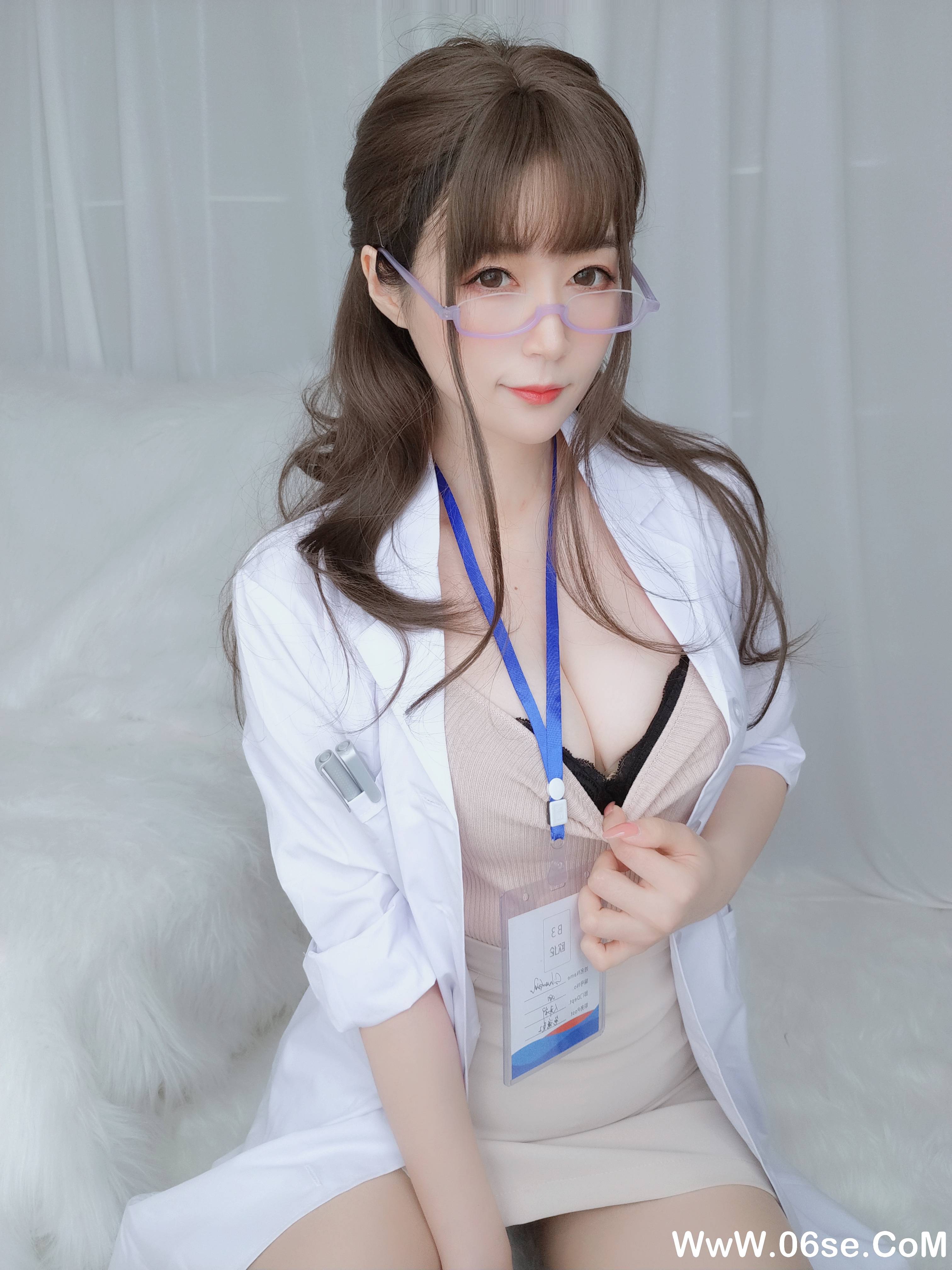 图片[99]-Coser小姐姐白银 NO.060 – 私人医生[159P+6V1.03G]-六色网