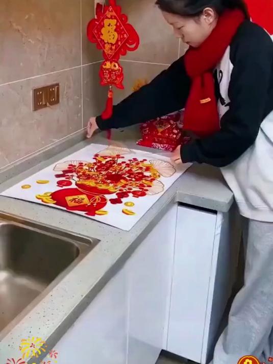 马年纳福!发财树静电贴年画,春节玻璃门装饰添喜气