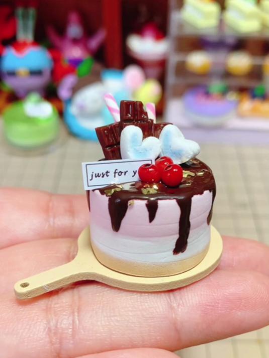 超轻粘土教程丨迷你巧克力草莓蛋糕